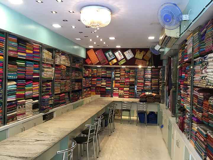 Mysore Cauvery Handicrafts And Silk Emporium