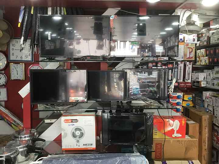 Top Electronics And Furnitures - needs shops in Mysore - Parardhya
